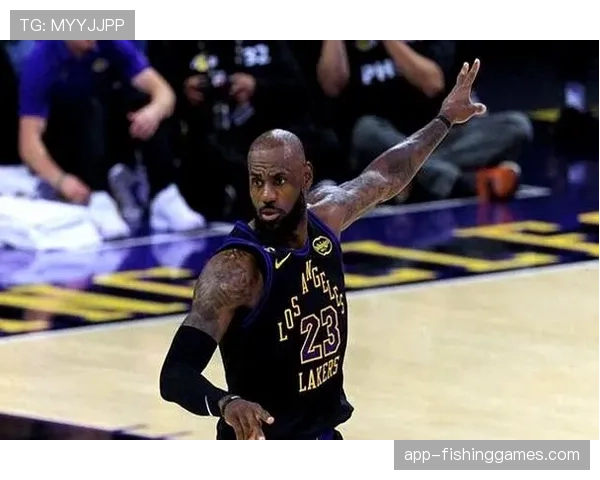 湖人107-98力克火箭，詹姆斯创季后赛最年长双十纪录